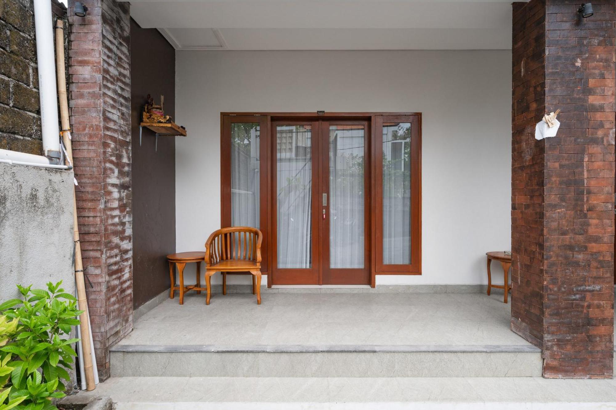 Reddoorz Plus At Yasa'S Living Denpasar Sanur  Ngoại thất bức ảnh